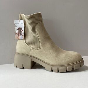 Sincerely Jules "NEW" Y2K Faux Suede Retro Chunky Heel Platform Lug Sole Boots 9